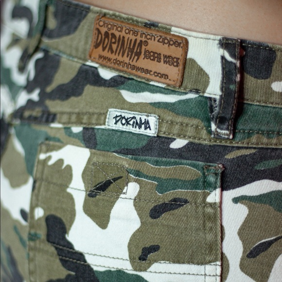 Camo Mini Skirt - Picture 3 of 6